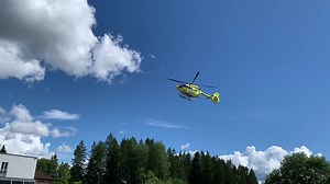 File:Medical helicopter landing in Norway.webm - Wikimedia Commons