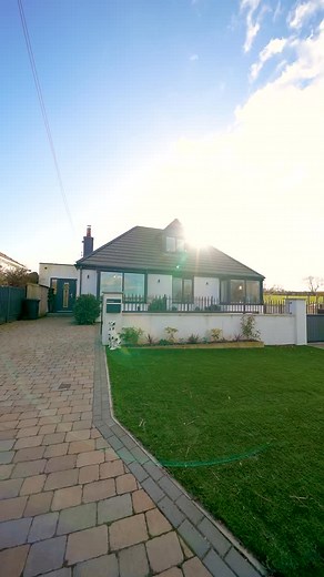 Stunning Filey bungalow with countryside views! ✨😍 4-Bed Detached | Sands Road | £535k ✨ Renovated & extended | 🚗 Off-road parking | 🛏️ Four bedrooms 🌿 No onward chain – your dream home awaits! #FileyHomes #HunmanbyGap #DreamHome #PropertyForSale | Hunters