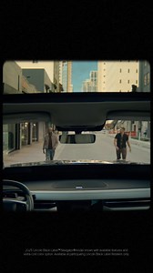 Expand your view with the immersive 48-inch panoramic display. | Lincoln