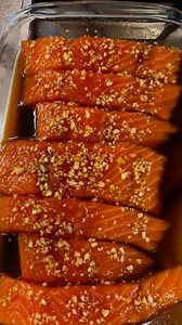 Salmon in garlic and maple syrup. #salmon #salmonrecipe #dinnerideas #cooking | Richelle Miguel