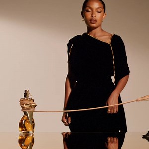 Descubre todas las intensidades del universo que nace como una carta de amor para mujeres poderosas. | Jean Paul Gaultier