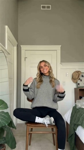 How to wear socks over leggings #athleisure #cozyvibes #cleangirl #musetopia