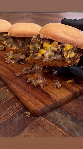 5.3K views · 148 reactions | What’s on the menu for dinner? Cheesesteak Sloppy Joes come together in 20 minutes . Full Recipe➡️ https://thesaltycooker.com/gluten-and-dairy-free-philly-cheesesteak-sloppy-joe-sliders/ | The Salty Cooker | Facebook