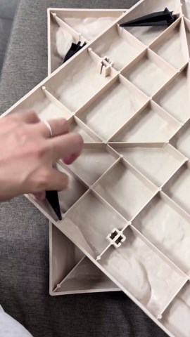 Stepping Stones with Ground Stakes - Home or Garden Step Stones for Outdoor Walkway or Pathway Pavers, Walkway Stepping Stones,Pathway Stepping Stones,Plastic (Round, Beige)