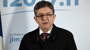 Far-left Mélenchon refuses to pick sides in French presidential run-off