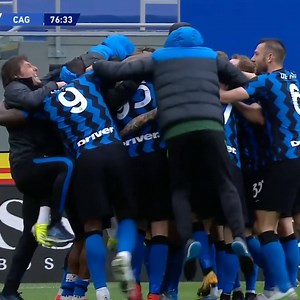 Antonio Conte ran over to celebrate with his Inter players. Unrivalled passion 👏 | ESPN FC