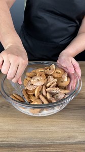 Add milk to the cookies and be surprised by the result! | Super Recipes