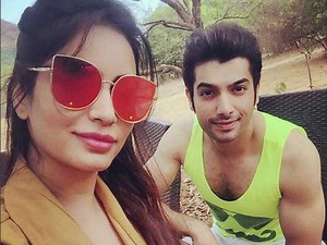 Was Sharad Malhotra Cheating On Pooja Bisht? Pooja Makes Shocking Revelations!
