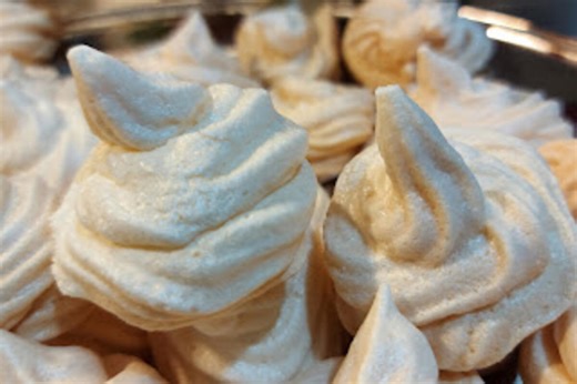 PUNJENE PUSLICE: Baka nam otkriva recept za ovaj NEOBIČAN DESERT, volećete ga još više (VIDEO)