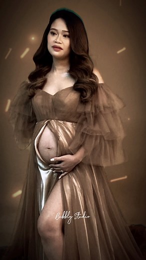 |Maternity photo session /bubblystudio . 📩INQUIRE NOW!!! #bubblystudio #bubblystudiomanila #bubblystudiopampanga #photography #studiophotography #conceptphotography #newbornphotography #babyphotography #babygirl #babyboy #maternityphotoshoot #birthdayphotoshoot #familyphotoshoot | Bubbly Studio