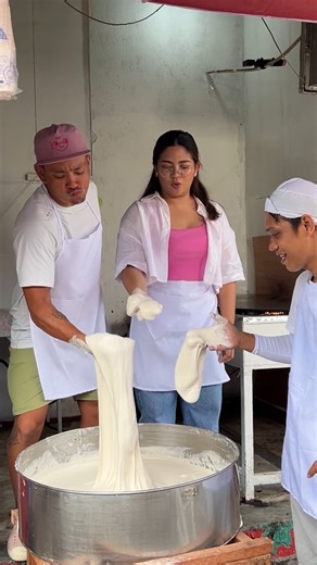 Ilan kaya ang lumpia wrapper na magagawa nina OG Biyahero Drew at Lumpia Queen Abi sa Laguna? 🤔 #BiyaheNiDrew | Biyahe Ni Drew | GMA Public Affairs