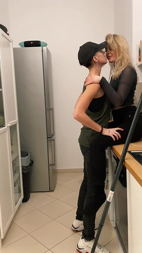 Laura und Alina on TikTok