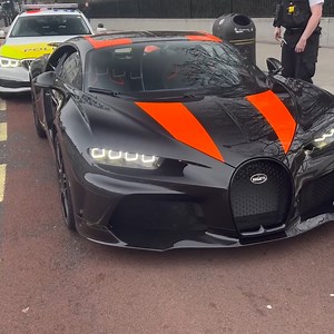 11K views · 236 reactions | POLICE PULL OVER $4M Bugatti Chiron Super Sport 300 in London!! | Lovecars | Facebook