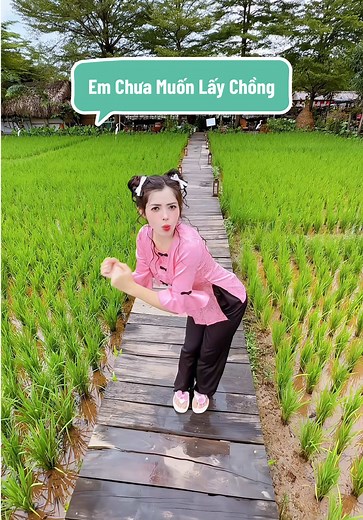 Em Chưa Muốn Lấy Chồng Vì Còn Nhỏ Xíu