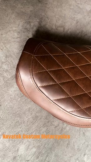 QJ Motor SRV200 Custom Leather seats by Navatek Custom Motorcycles #navatekcustommotorcycles #NVTK #classicmotorcycles #customseats #leatherseats #kustommotorsiklo #customizedseat #qjmotorsrv #srv200 #QJMOTOR #qjmotorsrv200 | RB Navat