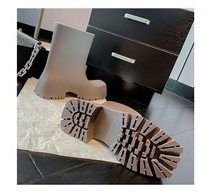 [Hot Item] Waterproof Square Gear Rubber Rain Boots for All-Weather Protection