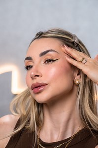 4.6K views · 149 reactions | Golden Hour Makeup | Jana Taffarel | Facebook