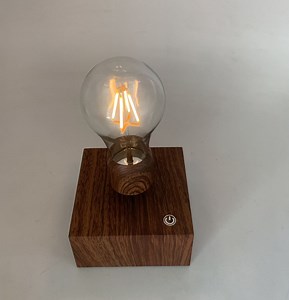 [Hot Item] 360 Rotating Wireless Rechargeable Magnetic Levitation Wireless Lamp Light Bulb for Gift