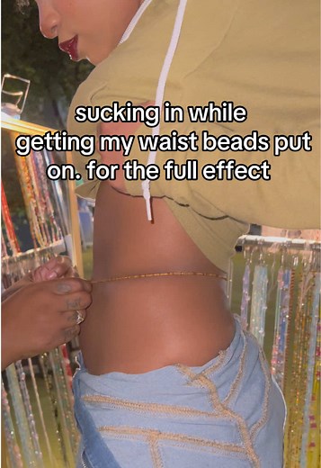 Femme Fatale Manga: Sucking in for Waist Beads
