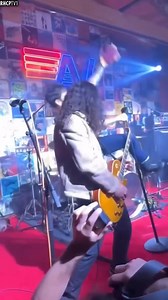 10K views · 413 reactions | Anthony Kiedis Going Crazy!!! (2025) ️ #AnthonyKiedis #RHCP #RedHotChiliPeppers #RHCP2025 #LivePerformance #FunkRock #RockEnergy #StageMadness #FrontmanEnergy #RockAndRoll #AltRock #ChiliPeppersLive #ConcertVibes #RHCPFans #LegendOnStage #VocalPower #KiedisMode #RockLegends #LiveShow2025 #UnforgettableEnergy | Red Hot Chili Peppers Forever | Facebook