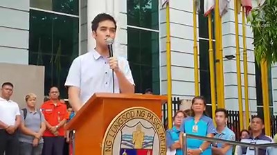 Pasig City Mayor Vico Sotto warns corrupt traffic enforcers and clerks in charge of issuing city permits that they will be sacked and prosecuted once there is enough evidence against them. This, as he announces the opening of "Ugnayan sa Pasig," a digital complaints and freedom of information unit at city hall. | Rappler