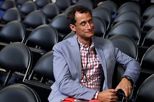 Anthony Weiner's sexting saga continues