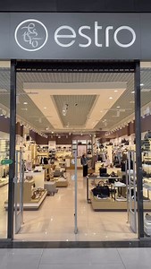 Літня колекція Estro – поєднання трендів, комфорту та яскравих деталей 🤍 Це про взуття, в яке закохуєшся з першої примірки: м’які балетки, витончені босоніжки, трендові сабо та мінімалістичні сандалі. Аксесуари, які додають образу завершеності: об’ємні шопери, соломʼяні сумки та сонцезахисні окуляри. Та звичайно, що одяг, який буде личити усім твоїм планам. Більше на сайті estro.ua та в магазинах мережі | Estro