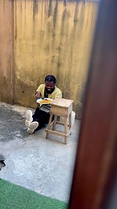 So babe recorded how I behave served a favorite meal. Am I the only one who do this when served a favorite meal | Ade Joe