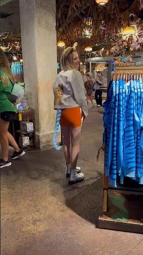 LULU menea la COLITA 🌀