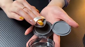 LALACHUU Perfect Mini Hairline Powder, the revolutionary solution for concealing hair loss instantly, Root Touch Up for Women & Men. Stain Proof for 100 hours 0.14 Ounce (Dark Brown)