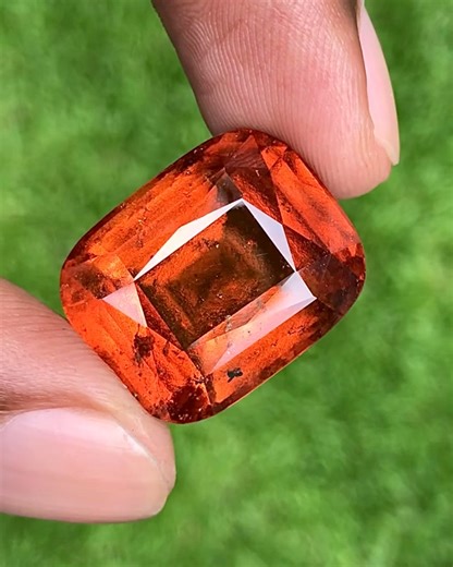 Talk about a showstopper 💎 This stunning 49.40 carat Grossular Garnet is 100% natural and unheated, straight from the rich mines of Tanzania 🌍 Known for its vibrant green hues and powerful grounding energy, grossular garnet is said to symbolize prosperity and health ✨ Fun fact: Grossular garnet gets its name from the Latin word “grossularia,” meaning gooseberry, due to its resemblance to the fruit’s juicy green color 🍇 Find this and thousands more dazzling gems on Gem Rock Auctions 💫 #Grossu