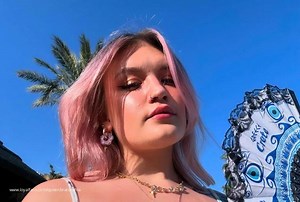 Stroke to my sweat and spit after a hot summers day shooting content  - Queen Brat Sophia Spit Official Profile | LoyalFans