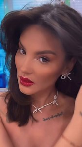 1.2K views · 19 reactions | @ramonna_olaru poarta funditele noastre create in intregime manual in atelierul nostru. Daca esti in cautarea unei bijuterii statement, ai gasit-o! #BowEarrings #BowPearlsNecklace #Ohmygod #OhmygodJewelry  | OhmyGod | Facebook