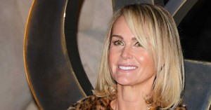 "Elle aime les mecs vieux et très riches" : Laeticia Hallyday dézinguée par Pierre-Jean Chalençon et une ex-candidate de Koh-Lanta pour sa relation avec le milliardaire Serge Varsano