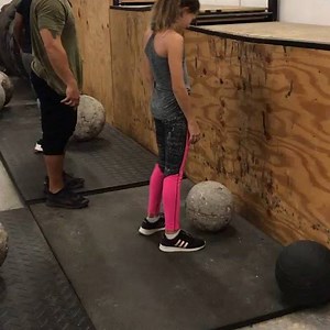 Hulse Family Strongman workout this morning at @strengthcampstpete . Here is Emerson lifting stones for the first time. So proud of my girl 👨‍👩‍👧‍👦💕💪🏽#strongman #strongkids #strongfamily #strengthcamp | Elliott Hulse