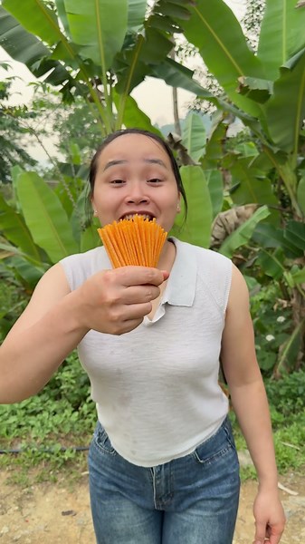 Spicy toothpick eating challenge: 1-10-50-100% | #tittv