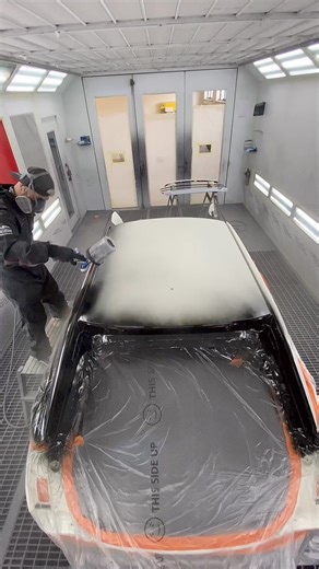 We can’t get this paint job by @albi_the_painter out of our heads, it’s TOO SATISFYING 🙌 | Fuji Spray Auto