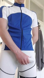 Cyclist shows off huge package in bib shorts