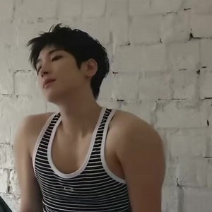 No fire extinguisher can handle Wonwoo's hotness. (vcr. | @wwlake) - Sunny | Wonwoology