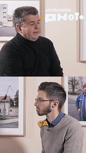 📸 Frédéric Cornu nous explique: "ça montre bien l'importance de quelque chose qui est bien souvent ignoré par le photographe débutant et même souvent par le photographe qui a déjà un peu de métier, qui est le rôle fondamental et primordial de ce qu'on appelle l'éditing." 🤔 "L'éditing, c'est quoi? C'est dans une somme de X photos, en l'occurrence sur la ligne d'eau, il y avait grosso modo une centaine de photos sur la table que ce soit la table de l'Institut avec Anne Lacoste que ce soit la tab