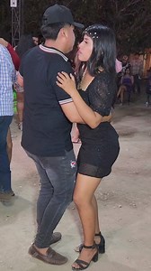 Hermosas damas de tierra caliente disfrutando en la ganadera de cutzamala con super banda pajaritos de tacupa michoacan #FilmacionesElGuero #Bailes #Cutzamala #Guerrero #TierraCaliente #Calentanas | Filmaciones El Guero