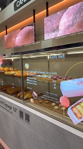 1.7K views · 30 reactions | LG en la InfoComm presentando la tecnología microled y pantallas transparentes. #fortuneacoustics #infocomm #infocom #lg #pantalla #MicroLED | Fortune Acoustics | Facebook