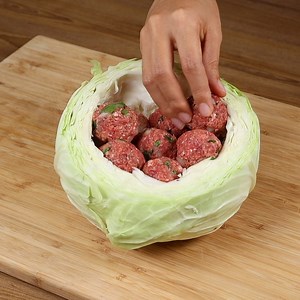 ¿Alguna vez has cocinado repollo así? Es fácil e increíblemente delicioso | YumRecetas