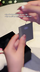 33 reactions | Khi yêu thương đủ tinh tế, những điều nhỏ nhặt cũng trở thành kỷ niệm lấp lánh ❄️ #hanada #quatang #giangsinh #noel #bac925 Mua ngay tại: https://s.shopee.vn/5q12ac4EfT -------------------------------------------------------- 푯풂풏풂풅풂 - 푻풓풂풏품 풔풖̛́풄 푽풂̀풏품 푩풂̣풄  Địa chỉ: 386/2A Lê Văn Sỹ, P. 14, Q.3 ⏰ Mở cửa: 9h30 đến 21h00 | Hanada - Trang sức Vàng Bạc | Facebook