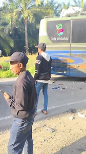 18K views · 146 reactions | Laka lantas, #jalursumatra #bukitkodok | Amung Mulyadi | Facebook