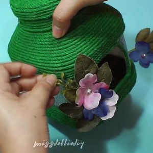 4 Easy Recycling Ideas #DIY #How #howto #crafts #recycle #recycling #diyprojects #diycrafts | 𝓜𝓲𝓼𝓼𝓭𝓮𝓫𝓫𝓲𝓮𝓓𝓲𝔂