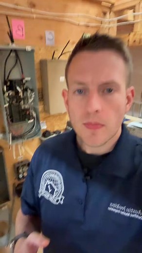 How much would this help your training? 🎥: inspector_aj #electrical #electrician #engineering #electricalengineering #electronics #electricianlife #technology #electricians #electricity #electricalwork #electric #sparky | Electrical Career Now