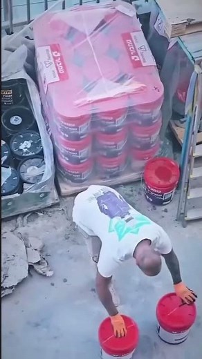 #10 15 Chutes les Plus Hilarantes Capturées par Caméras | Moments Inoubliables | Essayez de pas rire