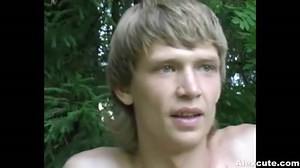 Two young students discover gay pleasures together.