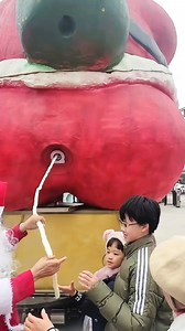 Santa Clause Clapper #humor #comedy #memes #jokes #laugh | Jonny Englsh